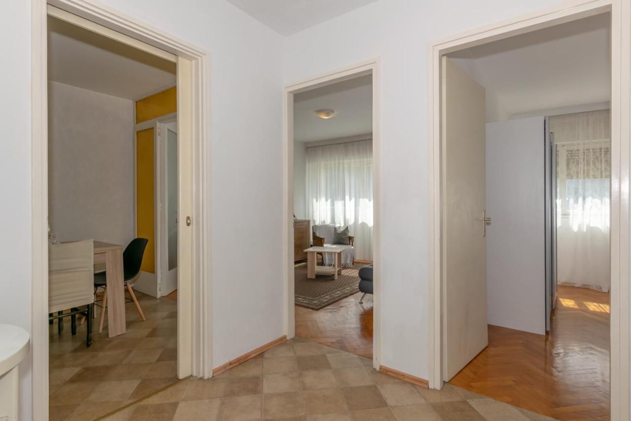Apartment Omiska Split Exterior photo